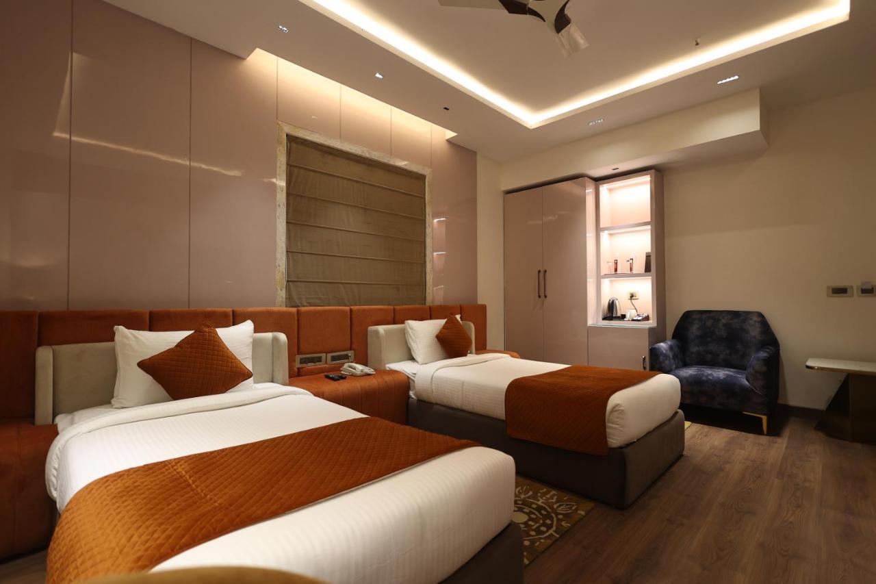 The Ramayana Hotel, Ayodhya Exteriér fotografie
