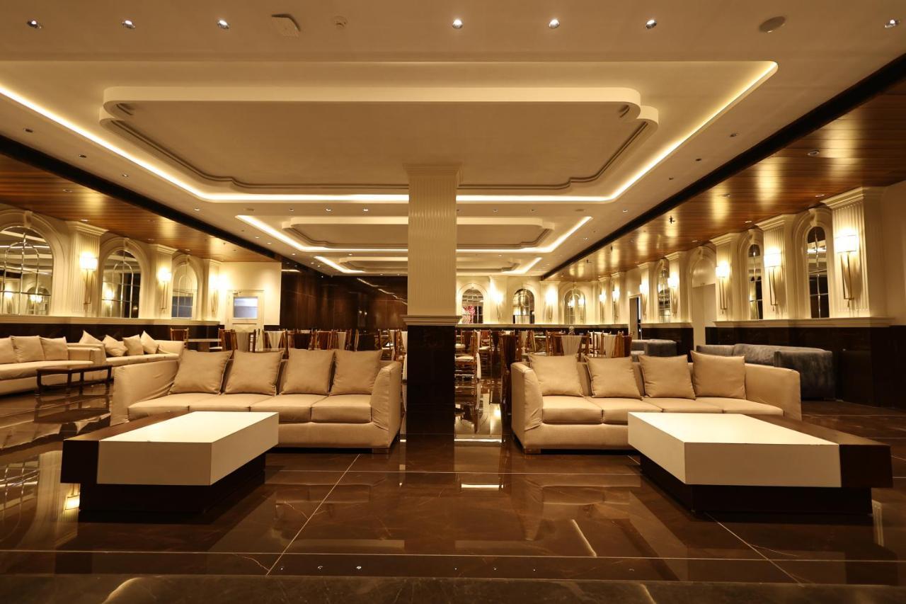 The Ramayana Hotel, Ayodhya Exteriér fotografie