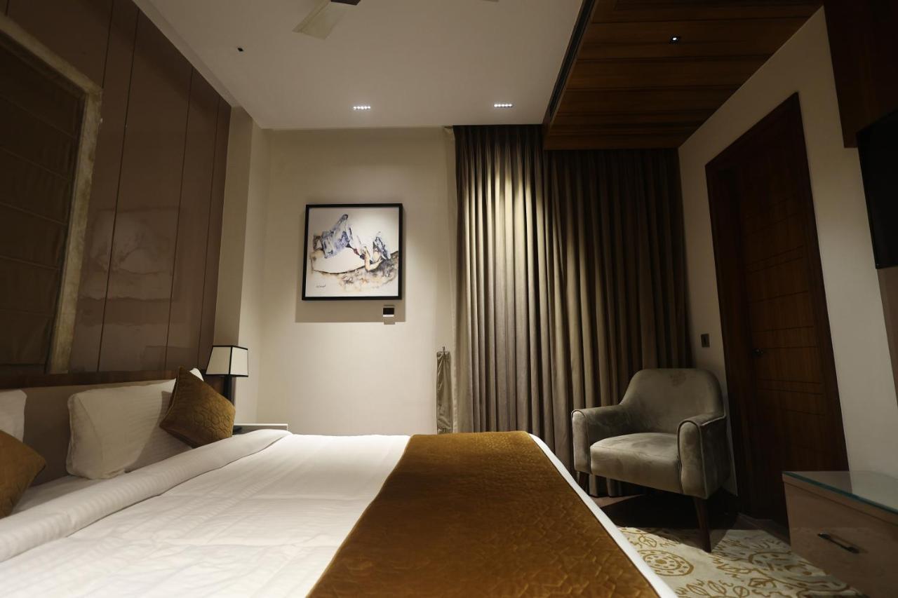 The Ramayana Hotel, Ayodhya Exteriér fotografie