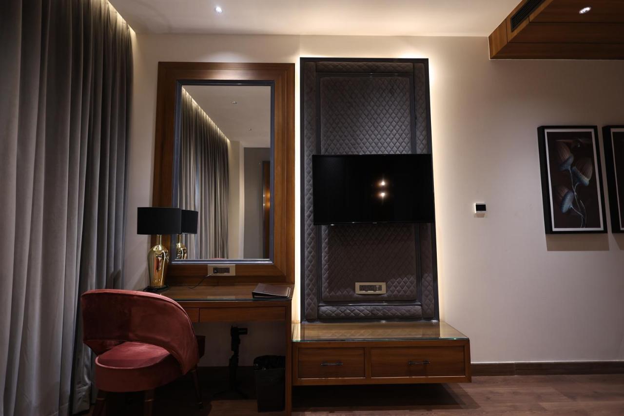 The Ramayana Hotel, Ayodhya Exteriér fotografie