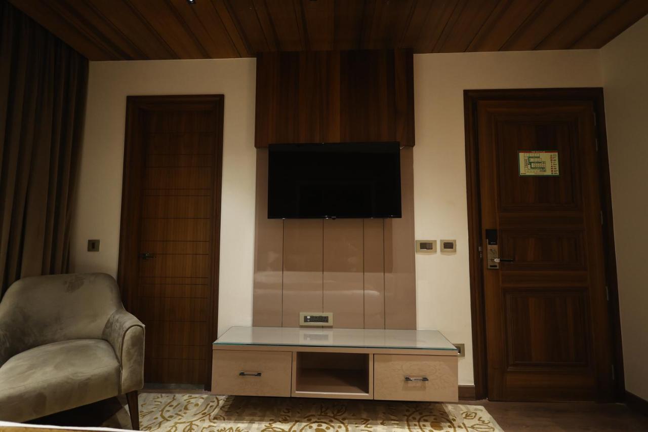 The Ramayana Hotel, Ayodhya Exteriér fotografie