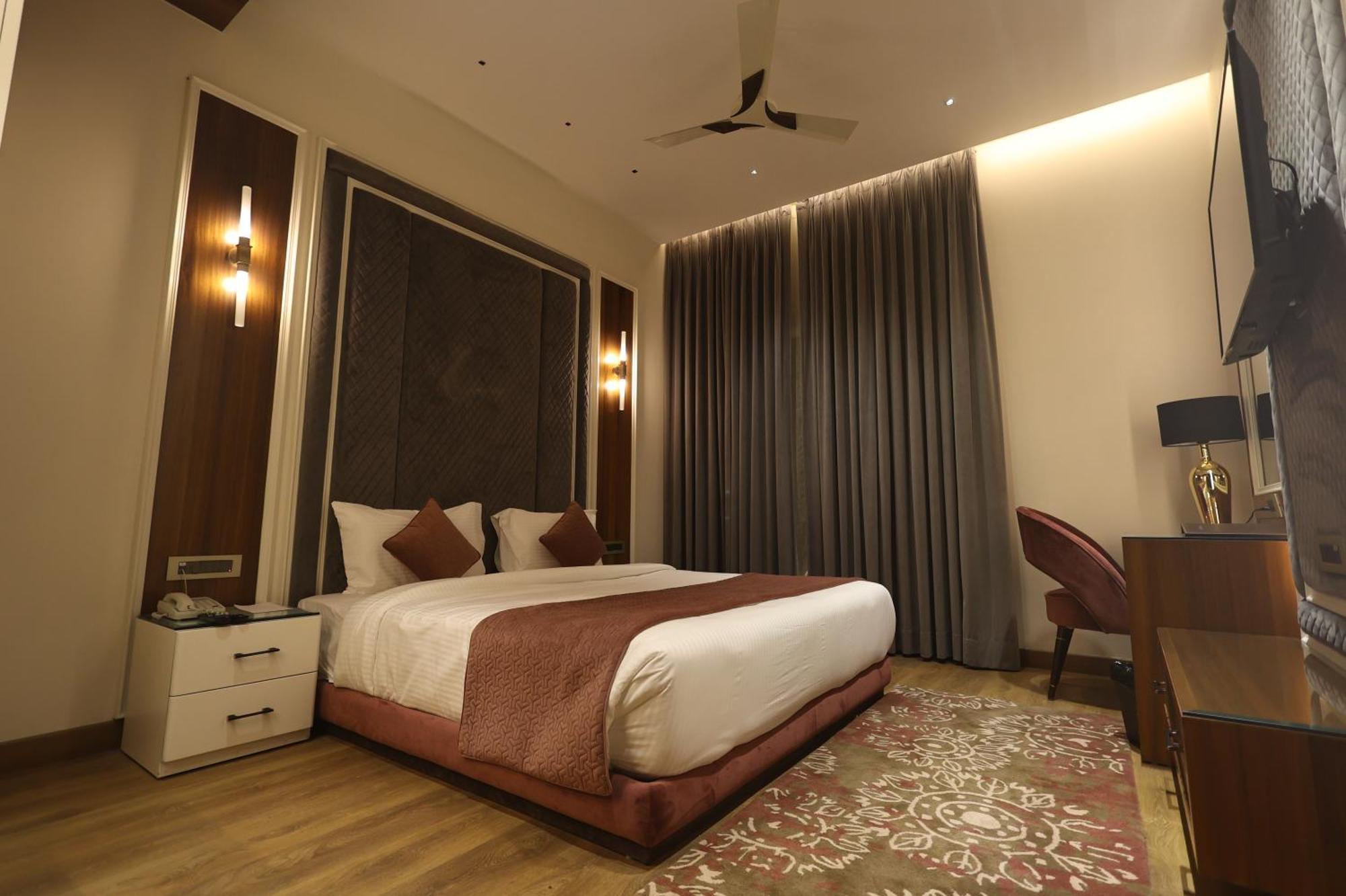 The Ramayana Hotel, Ayodhya Exteriér fotografie