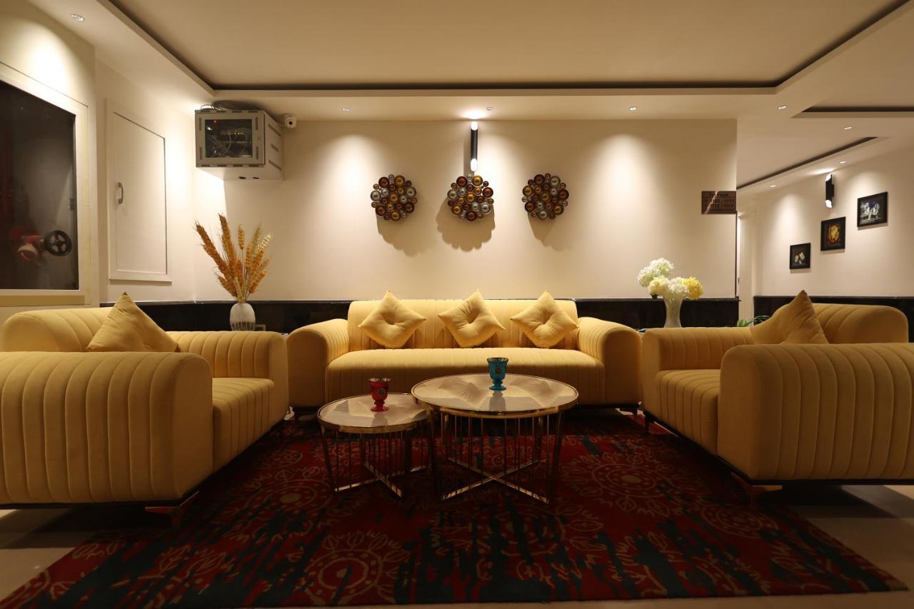 The Ramayana Hotel, Ayodhya Exteriér fotografie