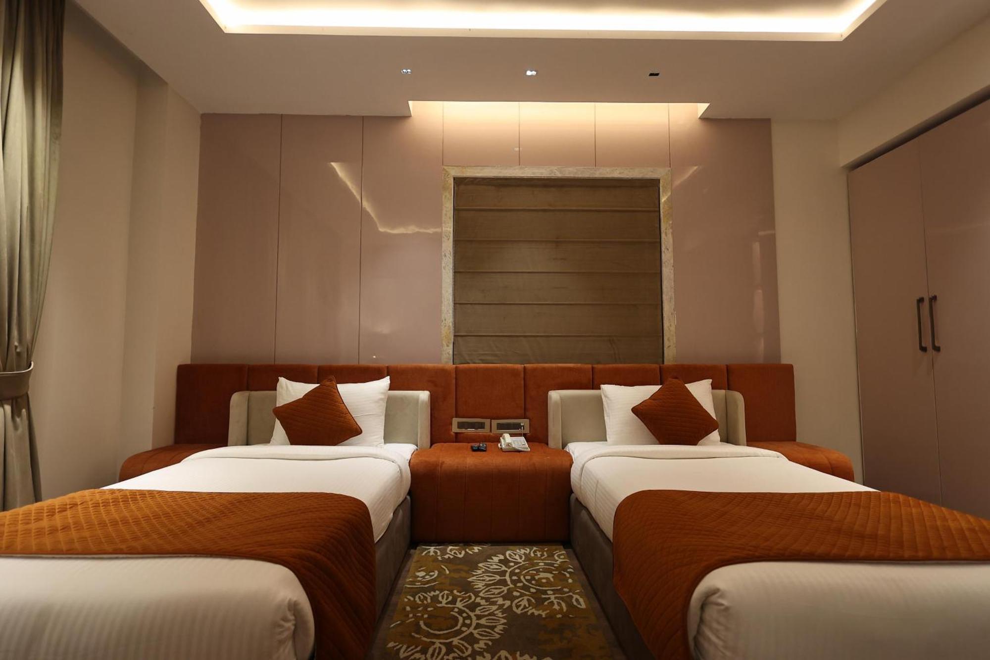 The Ramayana Hotel, Ayodhya Exteriér fotografie
