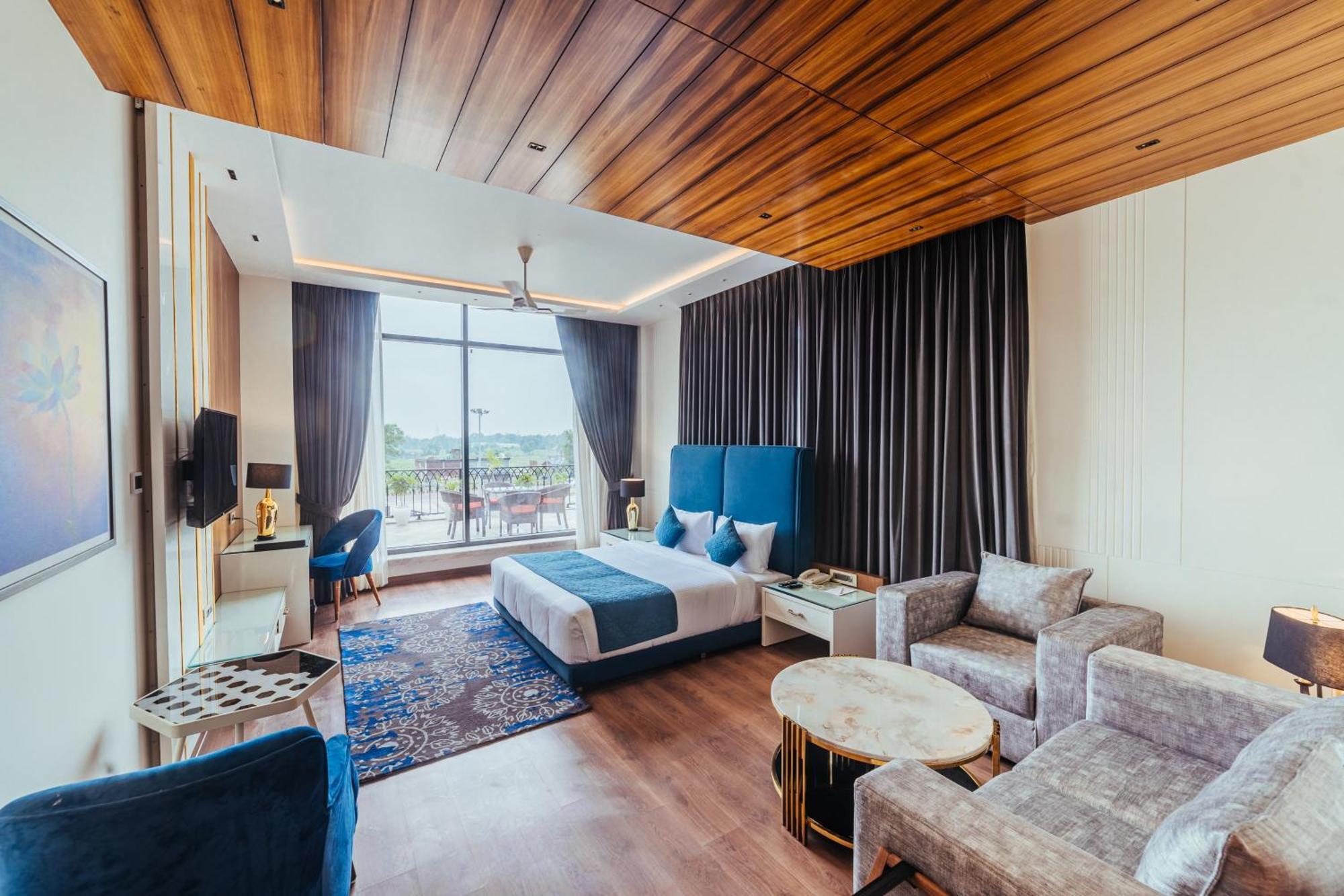 The Ramayana Hotel, Ayodhya Exteriér fotografie