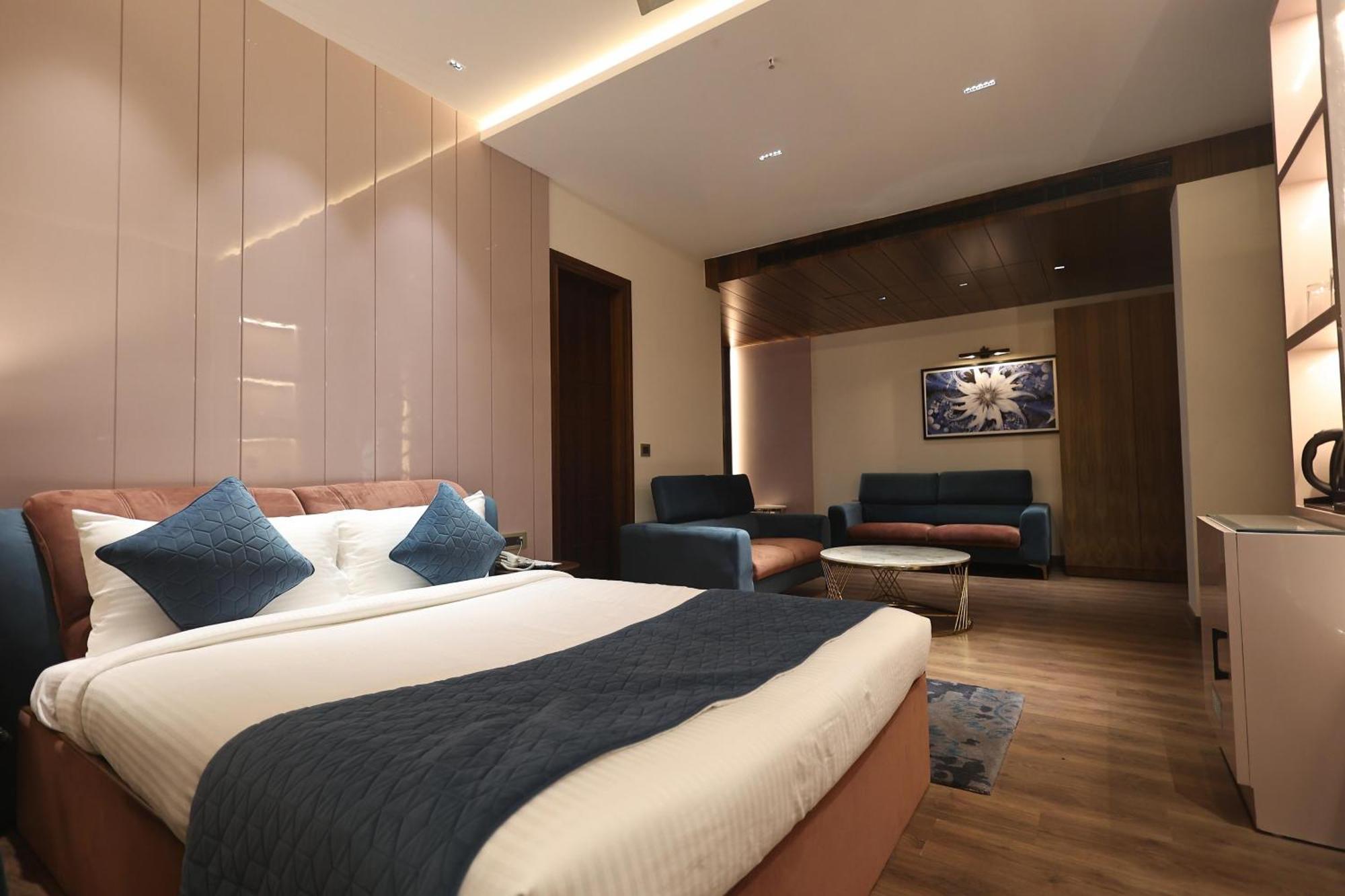 The Ramayana Hotel, Ayodhya Exteriér fotografie