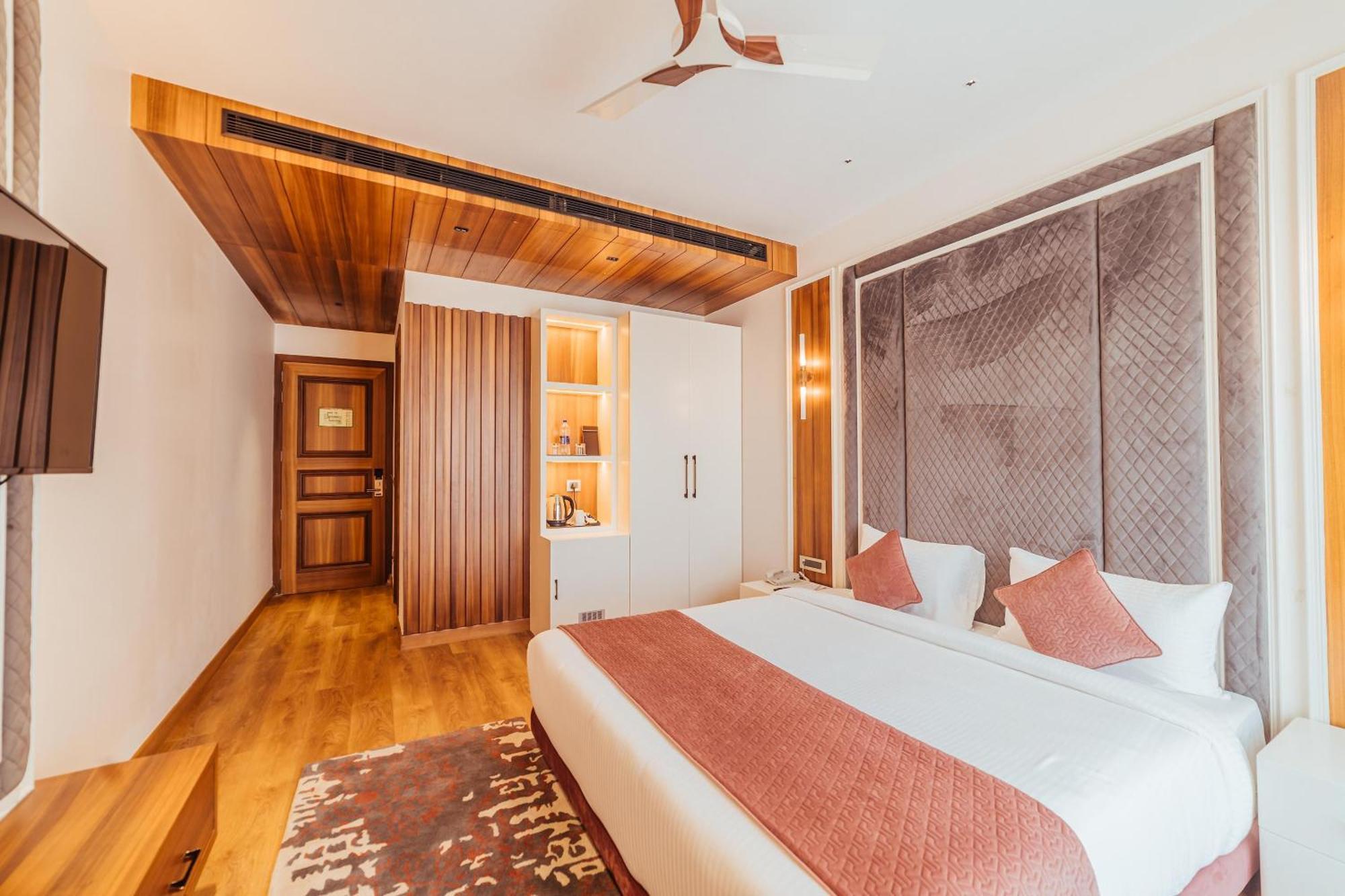 The Ramayana Hotel, Ayodhya Exteriér fotografie