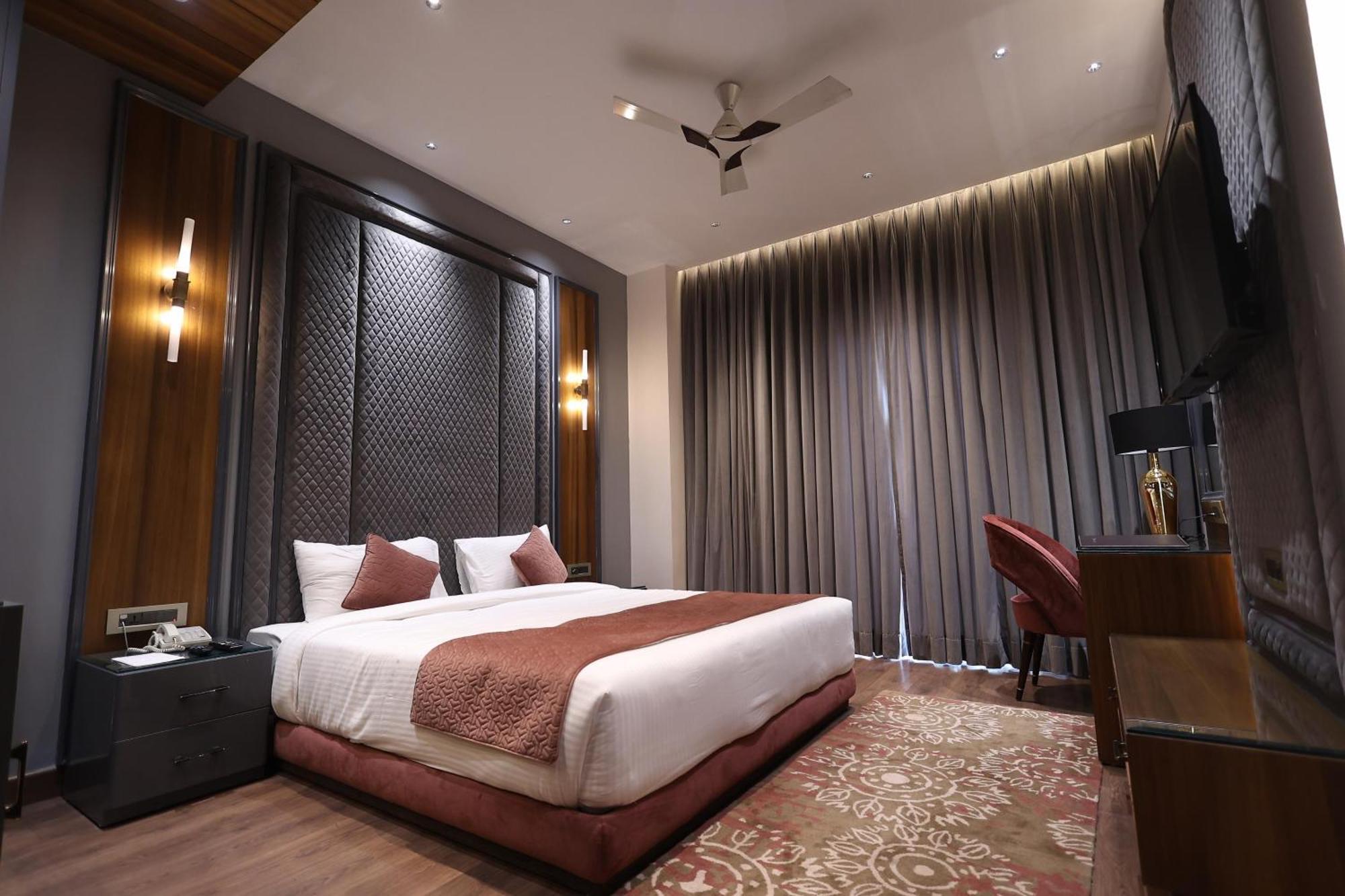 The Ramayana Hotel, Ayodhya Exteriér fotografie